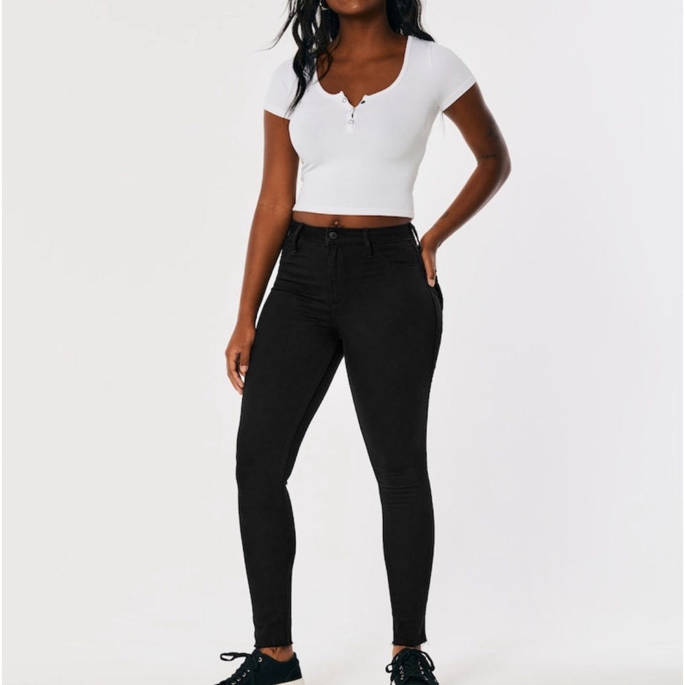Black Hollister Curvy Jean Leggings